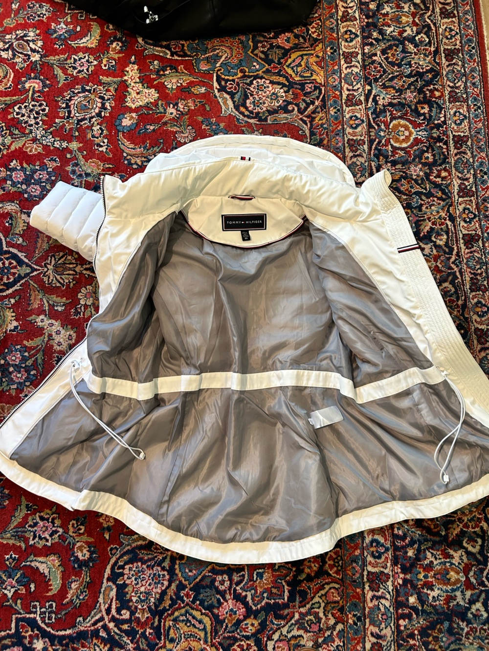White puffer coat Tommy Hilfiger - Picture 3 of 11